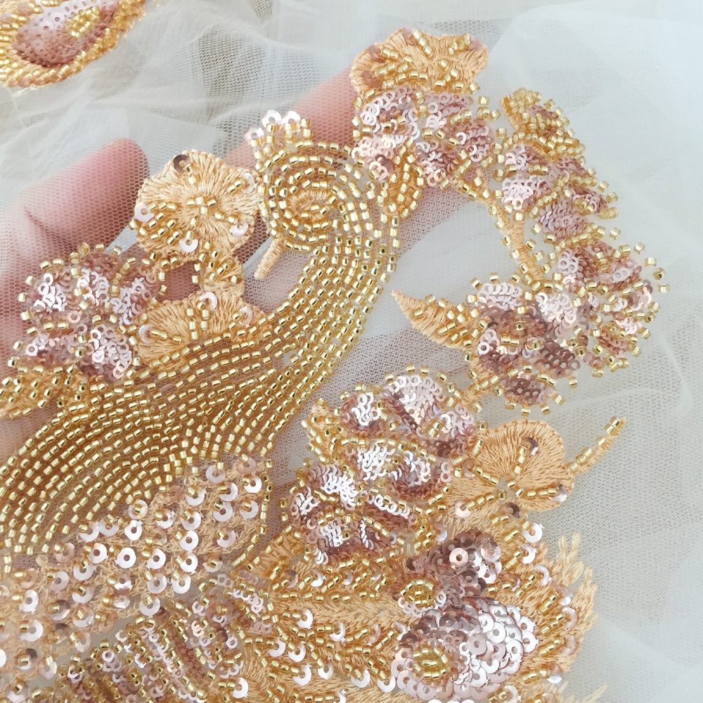 Miếng vá quần áo dạng dán thiết kế con công màu vàng đính đá nhân tạo kích thước 30x15cm