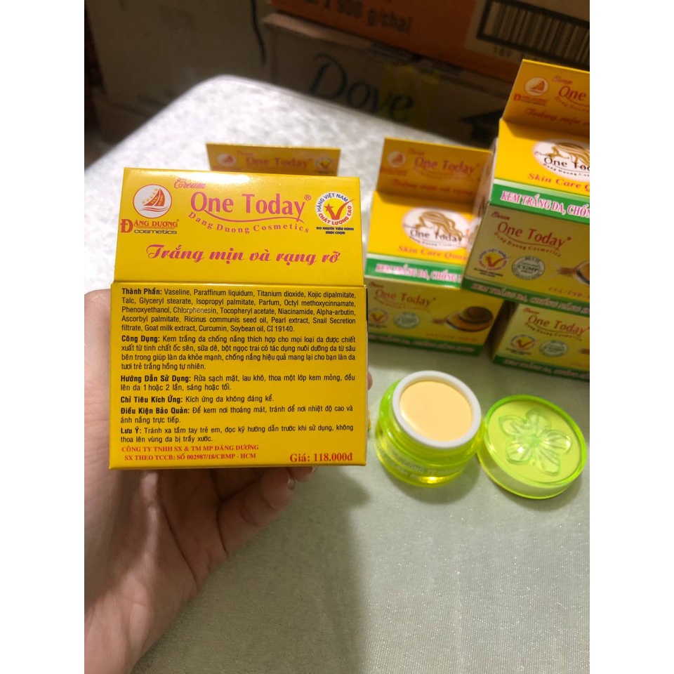 Kem ốc sên trắng da chống nắng