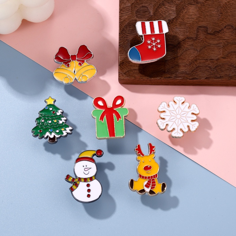 Trâm cài áo QIHE JEWELRY hình giáng sinh dễ thương xinh xắn