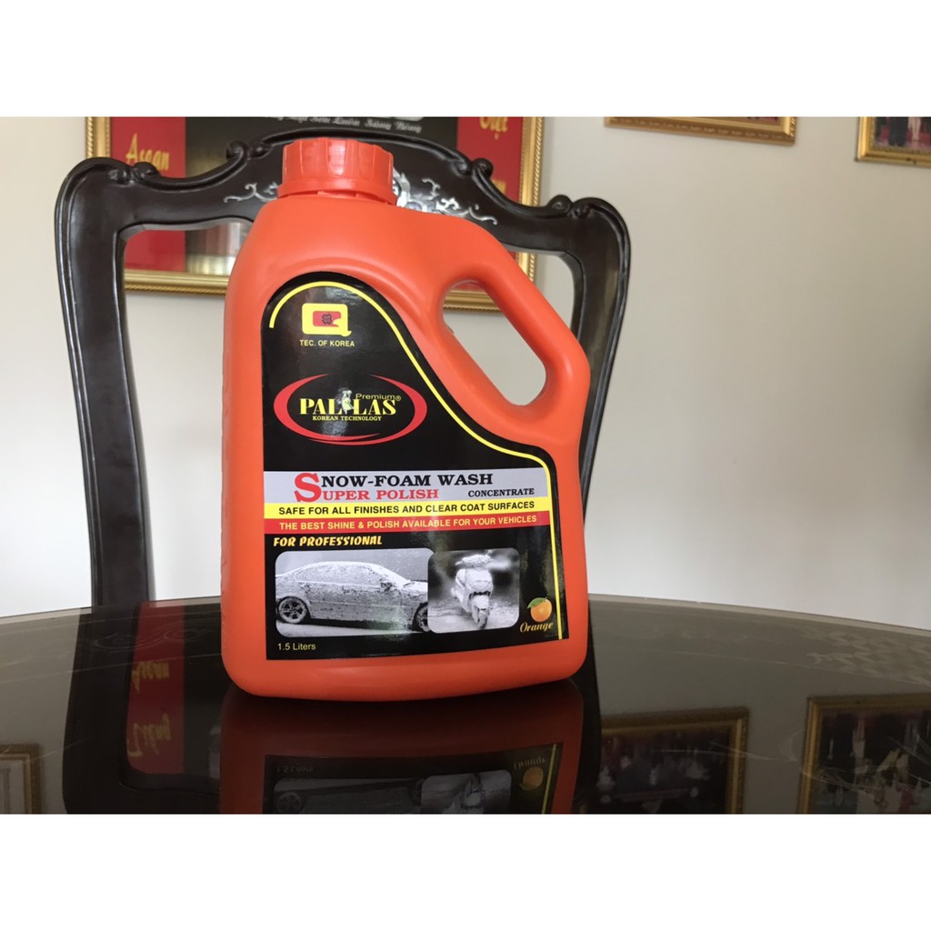 Dung Dịch Nước Rửa Xe Siêu Bóng Bọt Tuyết Pallas 1.5l