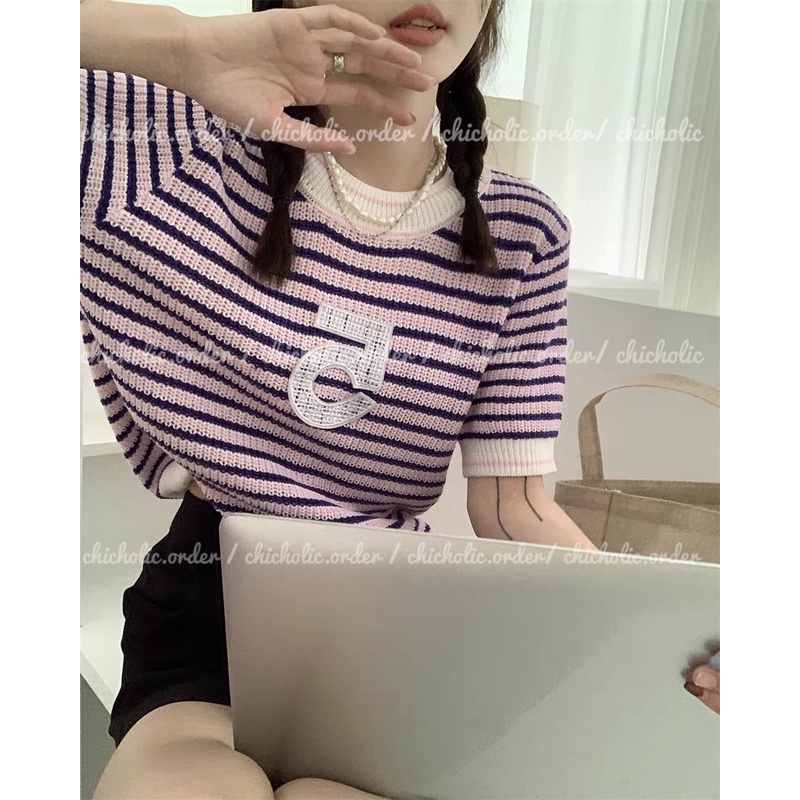 Áo len cổ tròn kẻ sọc mỏng số 5 màu hồng-đen
