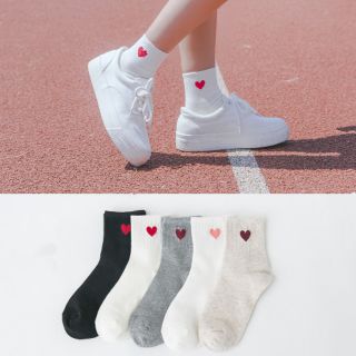 Vớ tất hàn quốc hình trái tim cổ cao cá tính