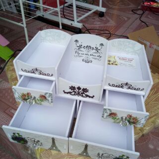 Kệ mỹ phẩm đẹp nhất vịnh