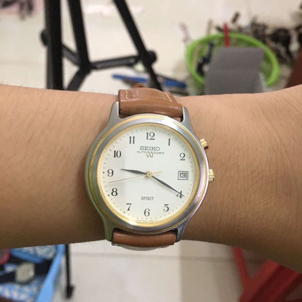 Đồng hồ nam SPIRIT thương hiệu SEIKO hàng si Nhật chính hãng mặt trắng vàng , số tự nhiên