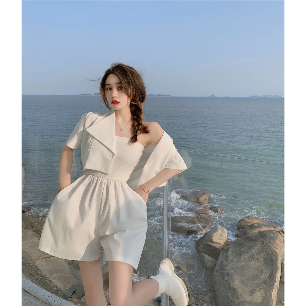 Set jumsuit kèm áo khoác lửng dáng vest cộc tay Set bộ áo liền quần jumsuit mix áo khoác dáng vest lửng hot trend C205 | BigBuy360 - bigbuy360.vn