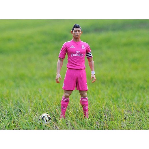 Tượng cầu thủ ronaldo