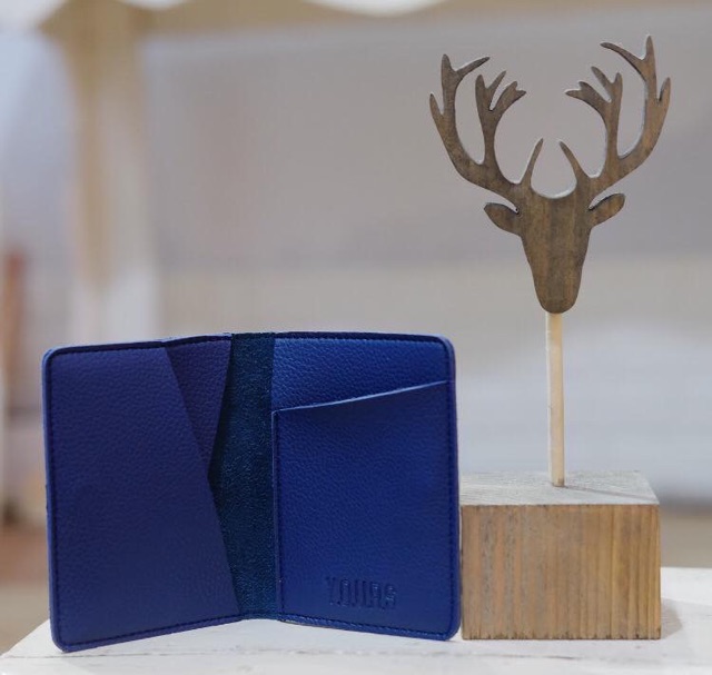 Ví Bizi namecard gắn nam châm chìm