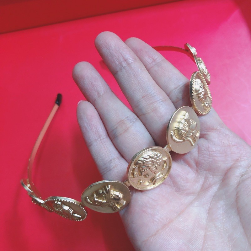 Cài tóc phong cách cổ điển - Cài tóc âu mỹ