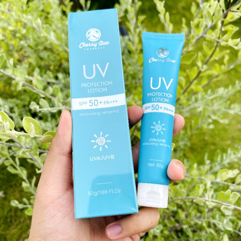 Kem chống nắng tia UVA UVB cho da dầu mụn , dưỡng trắng da mặt , ngừa lão hóa SPF50+ an toàn tại nhà CRD