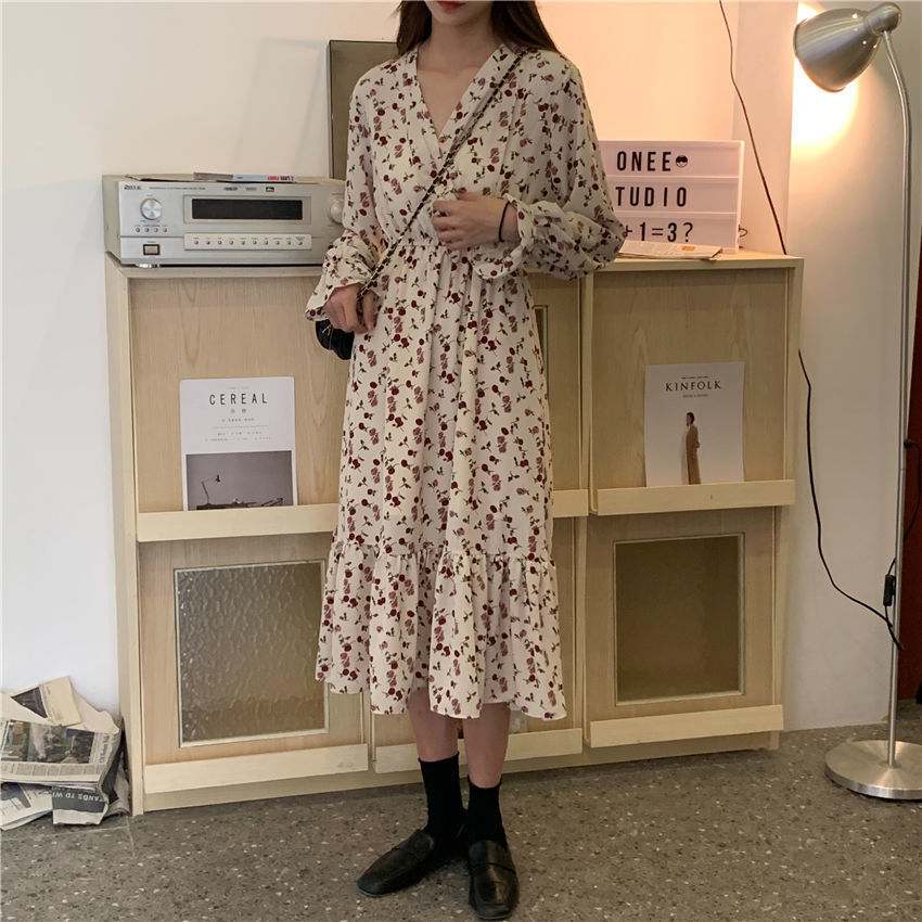 Đầm Hoa Tay Loe Cổ Chữ V Chiết Eo Cao Màu Sắc Tươi Tắn 2021 | BigBuy360 - bigbuy360.vn