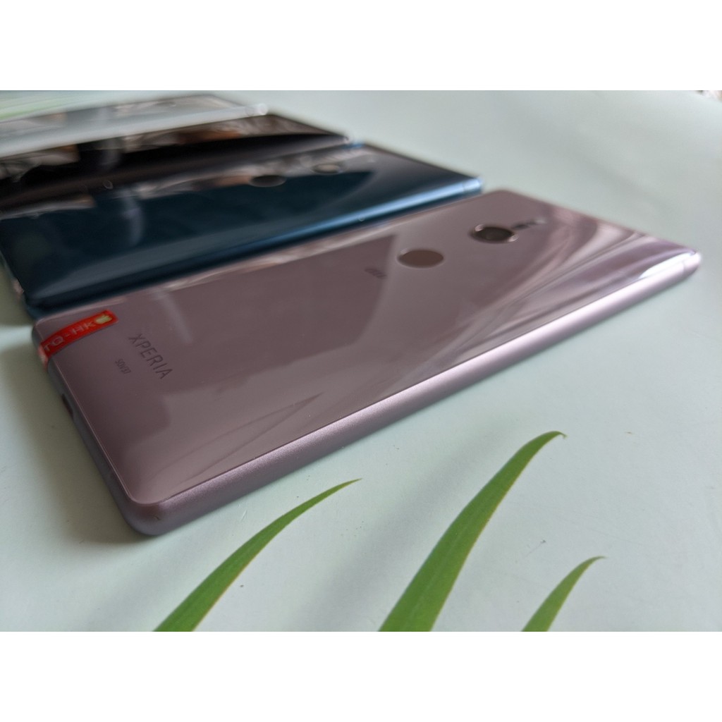 Điện thoại sony experia Xz2 zin keeng 99% full áp suất