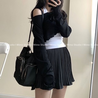 Croptop trễ vai - Chân váy dập ly