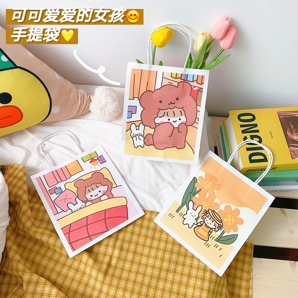 Túi giấy đựng quà có quai xách