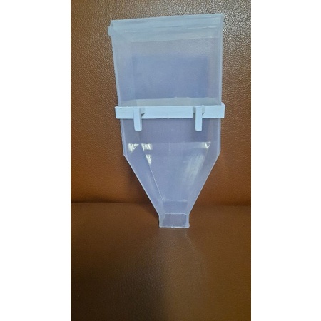 Bình đựng thức ăn tự động không máng 15k/1 cái