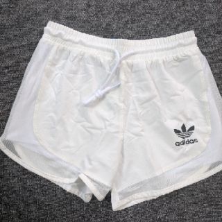 Quần short nữ 2 lớp phối lưới