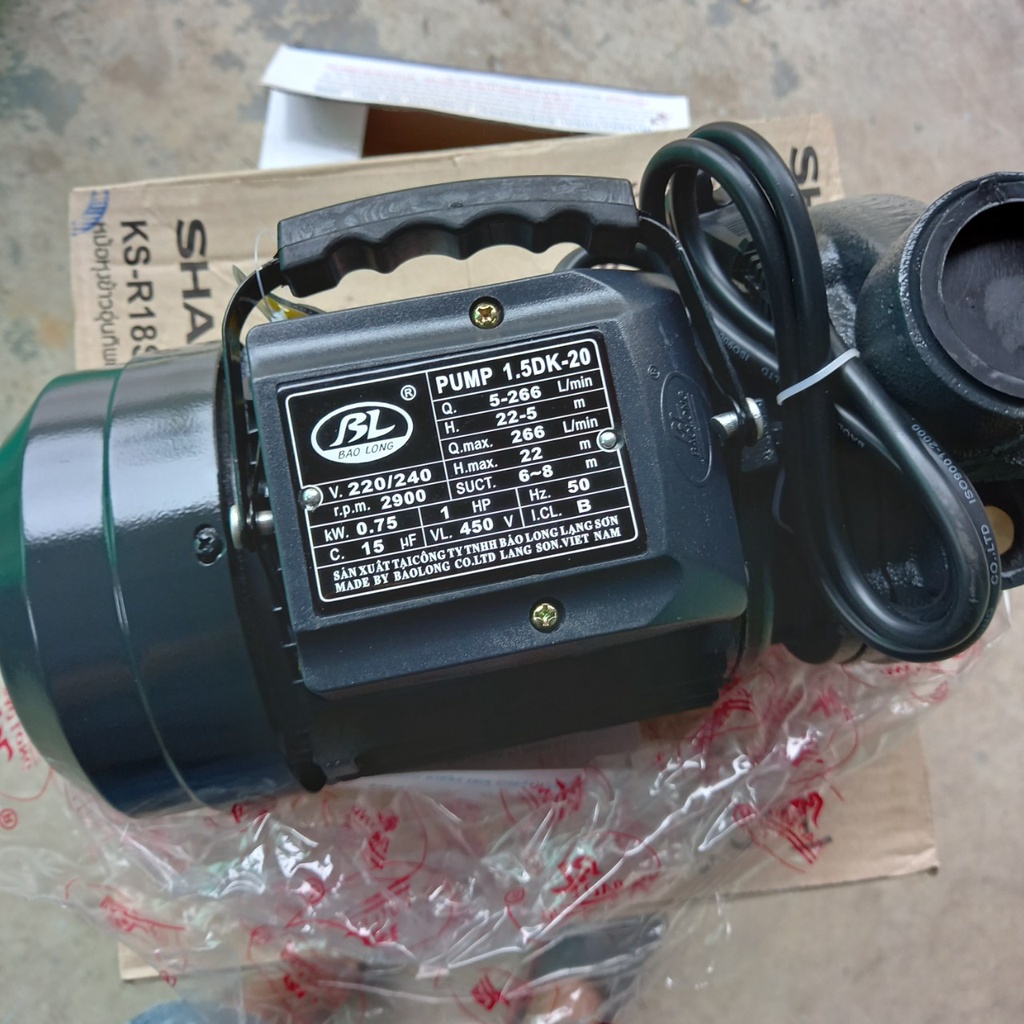 MÁY BƠM NƯỚC BẢO LONG 370W và 750w  đầu tròn đẩy xa 100% dây đồng,cảm biến dòng chảy bảo hành 6 tháng tặng kèm phụ kiện