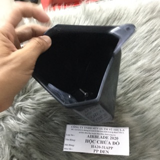 Hộp đồ phía trước ab 2020
