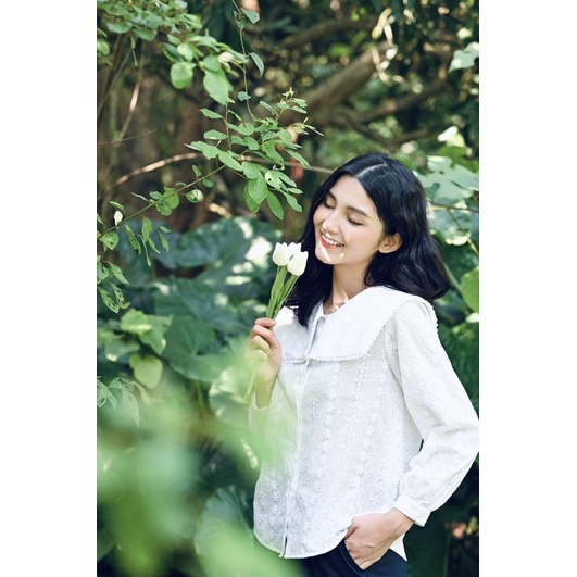 Áo sơmi nữ cổ vuông thêu chìm LÁ IN HOA