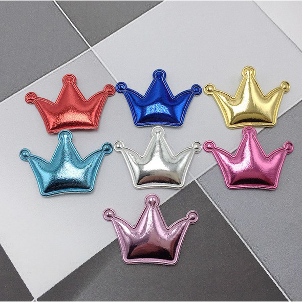 Set 10 miếng da PU bóng hình vương miện một mặt dùng để trang trí mũ/nón tay