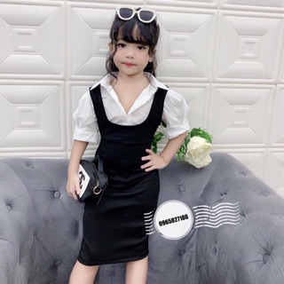 Váy yếm đen kèm áo