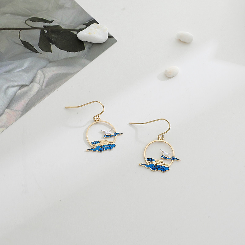 National classical style hollow dripping enamel simple earrings personality girl heart earrings earrings