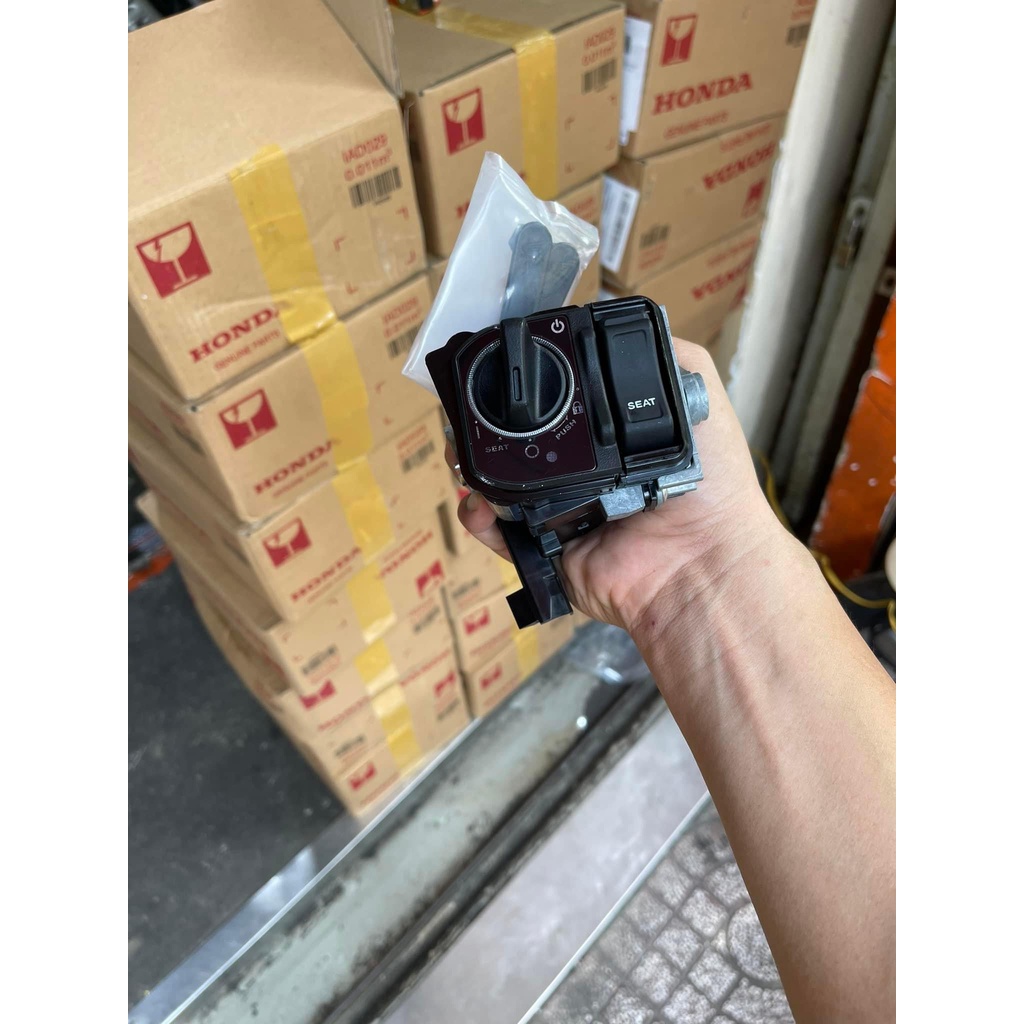 Núm SH 350i đời mới 2022 lắp xe đời cũ KHÔNG PHẢI MÀI NHỰA