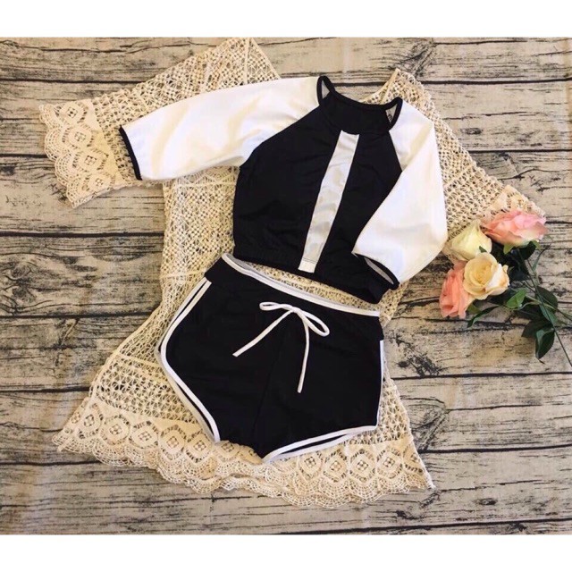 Đồ Bơi Nữ Đi Biển 2 Mảnh Quần Đen Phối Áo Tay Lở Trắng | BigBuy360 - bigbuy360.vn