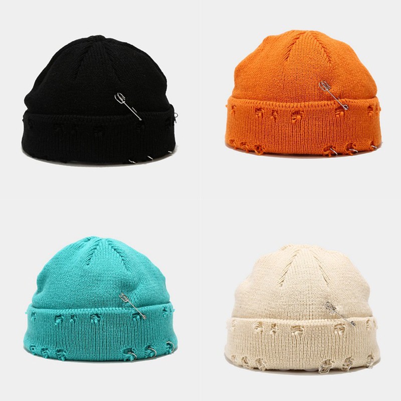Mũ beanie dệt kim thiết kế lỗ lõm hình tròn trang trí vòng và ghim băng thời trang mùa đông