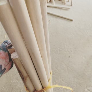 Combo thanh tròn phi 2 đã chà mịn. 10 thanh 50cm và 3 thanh 10cm