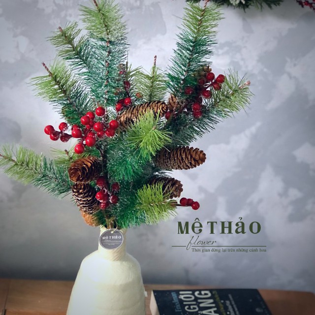 (Giá Tại Xưởng) Cành hoa Noel Trang Trí Giáng Sinh, Decor Phòng Khách, Shop, Studio của Mê Thảo Flower