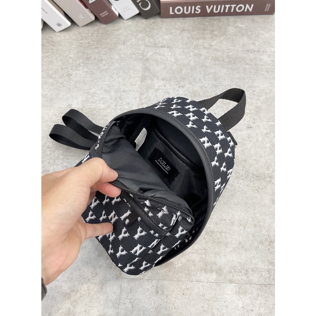 Balo mini thể thao họa tiết NY monogram