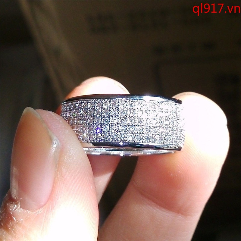 Nhẫn Thép Không Gỉ Màu Sắc Vàng