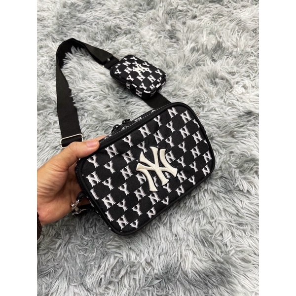Túi Đeo chéo MLB MONOGRAM JACQUARD | CAM KẾT XUẤT XỊN 100%