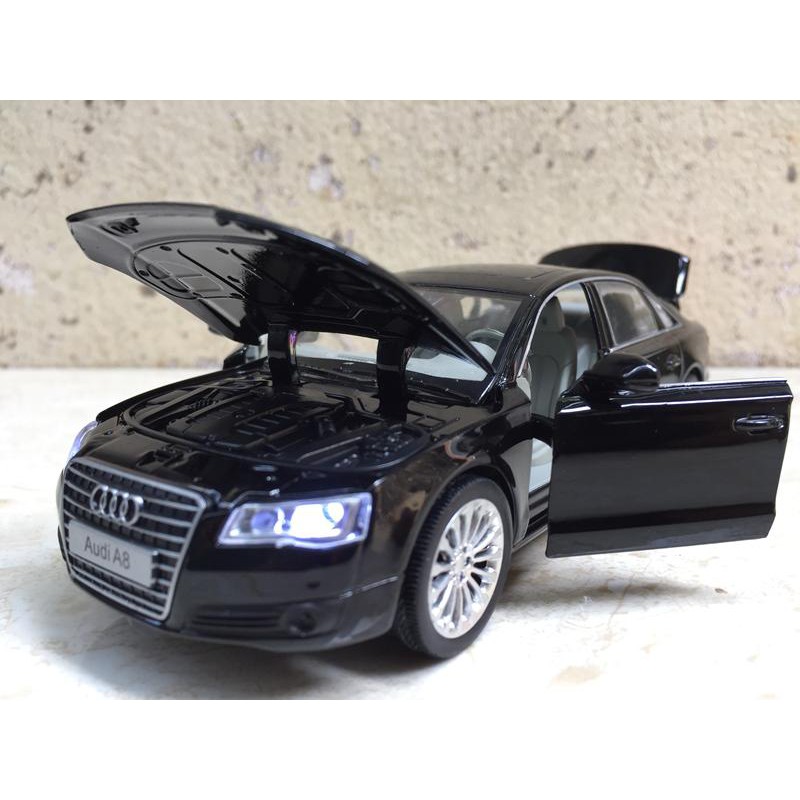 Mô hình xe Ô tô Audi A8 1:32