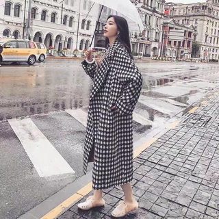 Áo khoác dạ đen trắng
