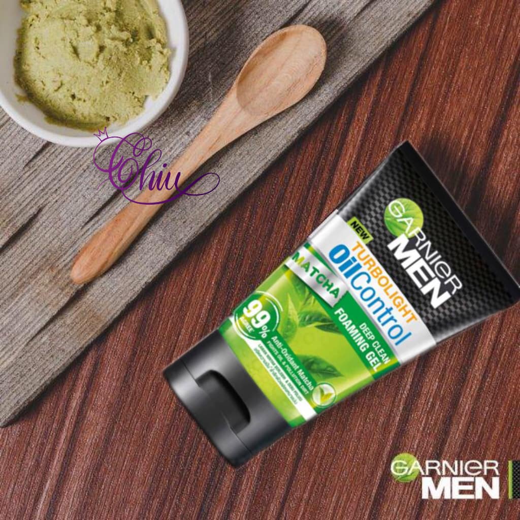 Sữa rửa mặt kiềm dầu sáng da dành cho nam Garnier Men Turbolight Oil nhiều loại