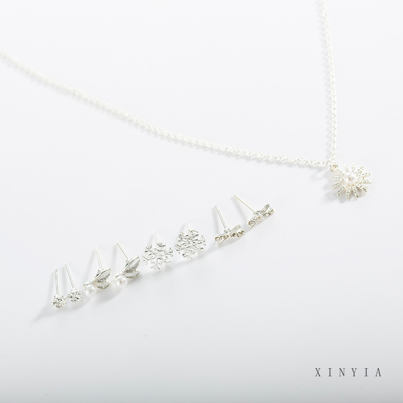 Bộ Trang Sức Gồm 4 Đôi Bông Tai Và Vòng Cổ Thời Trang Cho Nữ