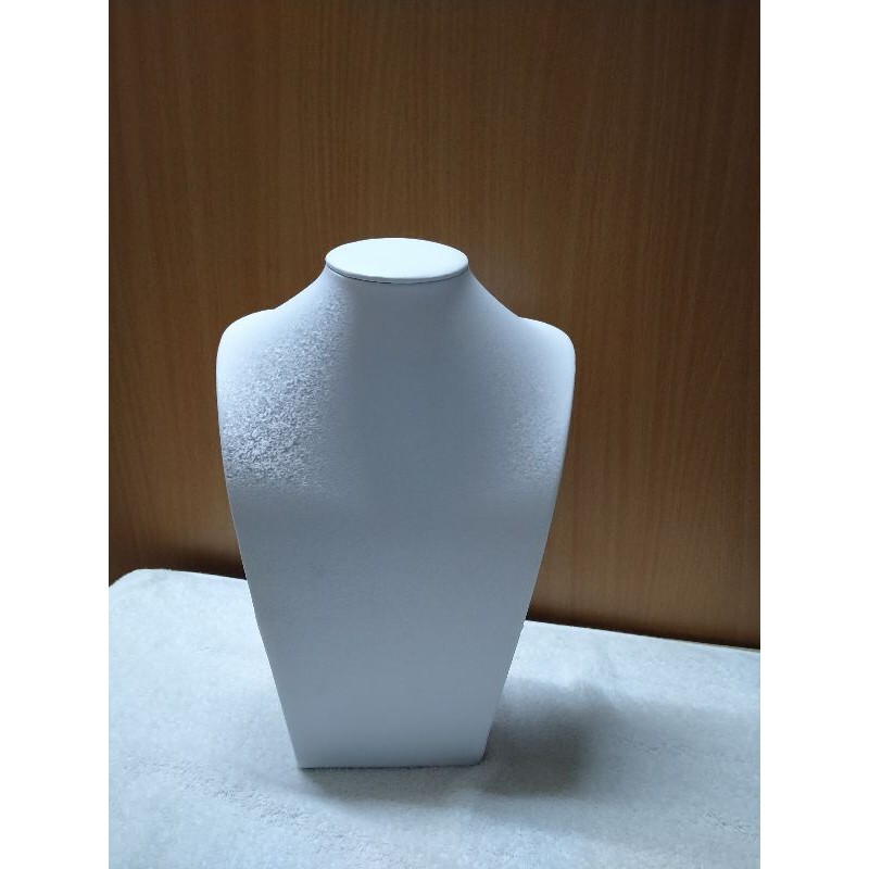 Cổ treo dây chuyền cao 28cm
