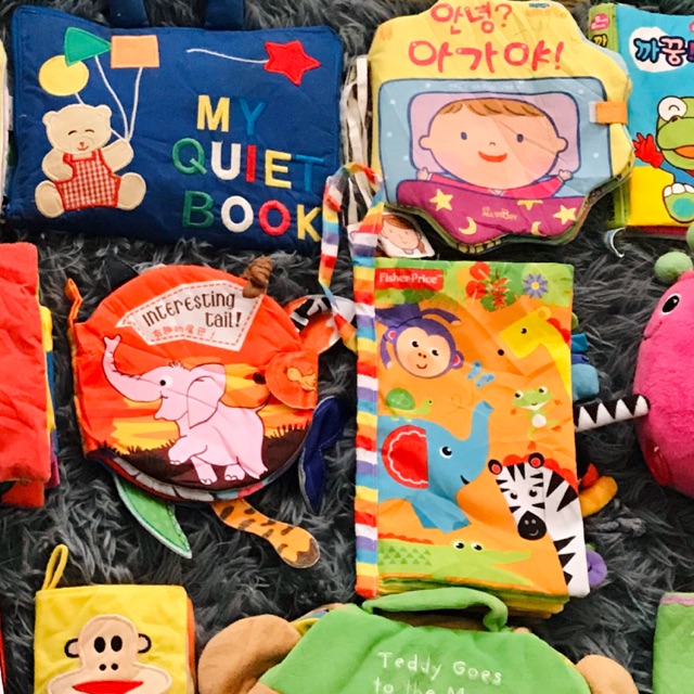 Sách vải cho bé