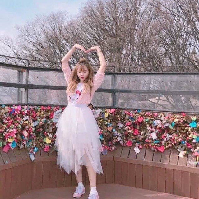 Chân váy ren tua rua nhọn Sang chảnh(3 màu đen,trắng,kem) | BigBuy360 - bigbuy360.vn