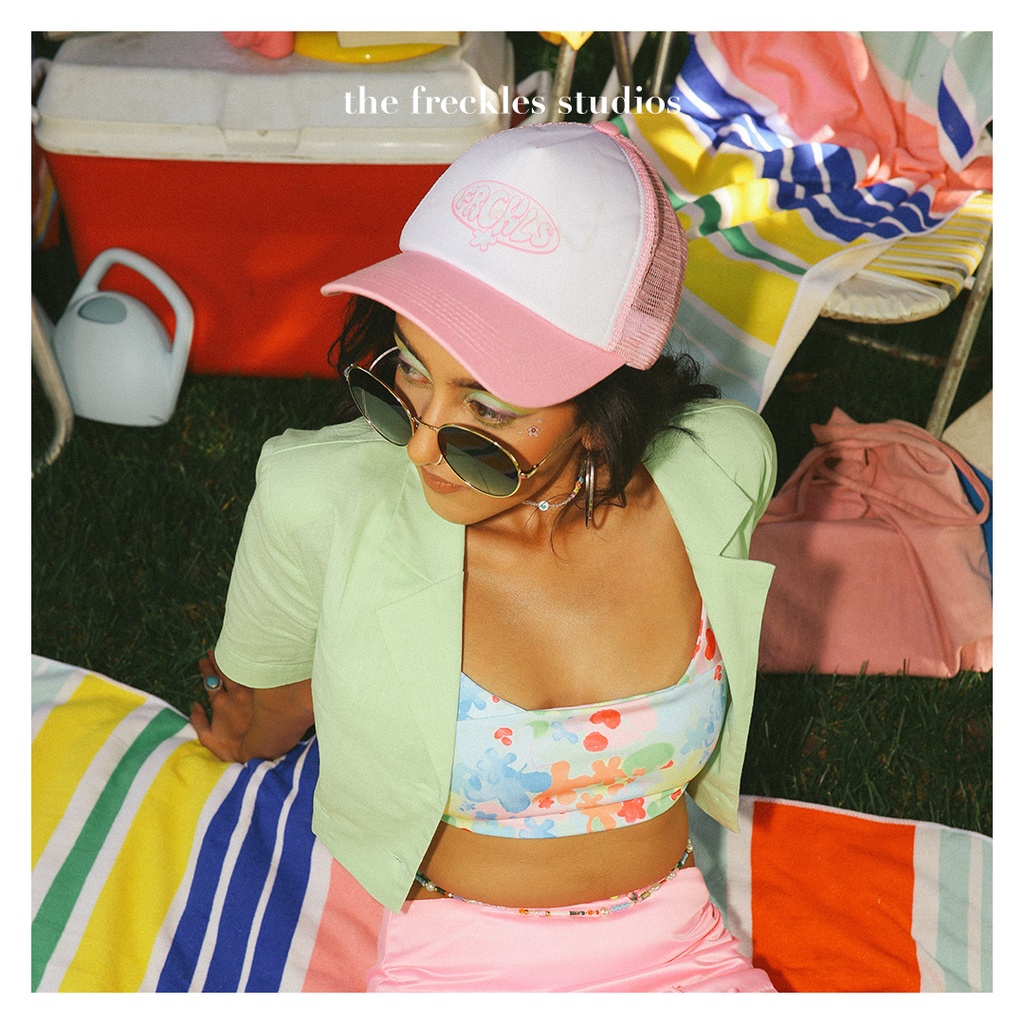 Nón Lưỡi Trai Mũ Kết In Logo Freckles Studios