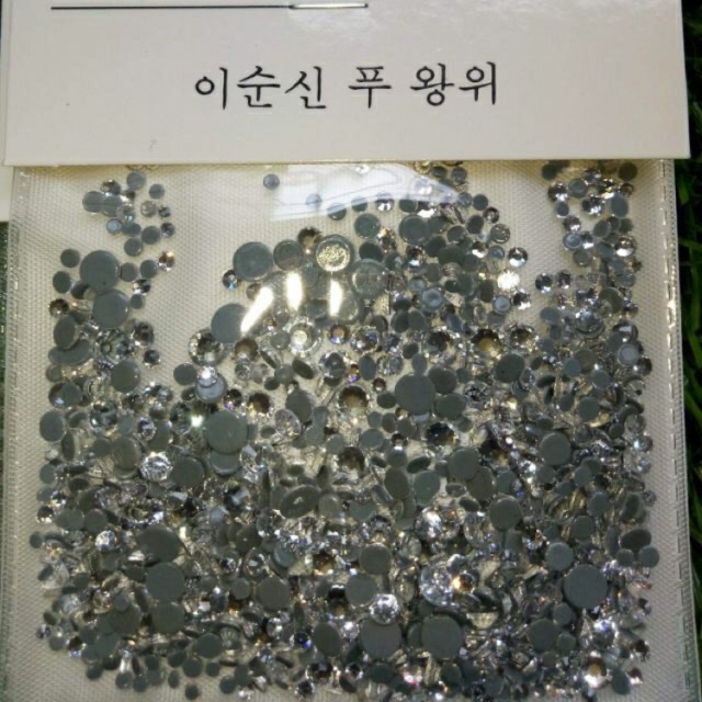 Đá Chân Keo Siêu Sáng 016