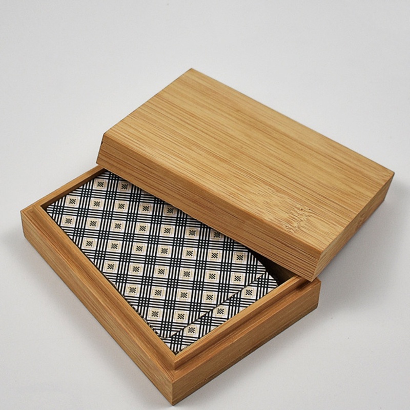 Hộp Đựng Thẻ Bằng Tre Để Bàn Tiện Dụng