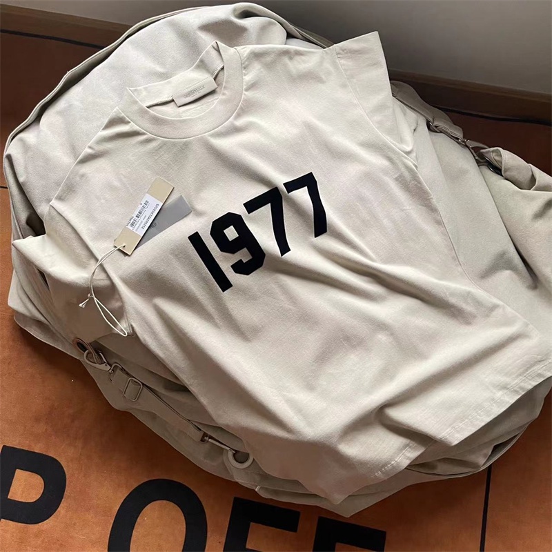 Áo Thun Ngắn Tay Cổ Tròn In Họa Tiết Kỹ Thuật Số Phong Cách retro Thời Trang Cho Cặp Đôi 1997