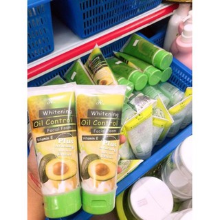 Sữa Rửa Mặt Bơ Aron Thái Lan 210g