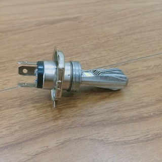 Đèn LED 2 tim tản nhiệt dọc siêu sáng - A440