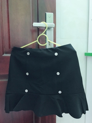 Chân váy dập ly caro 140k