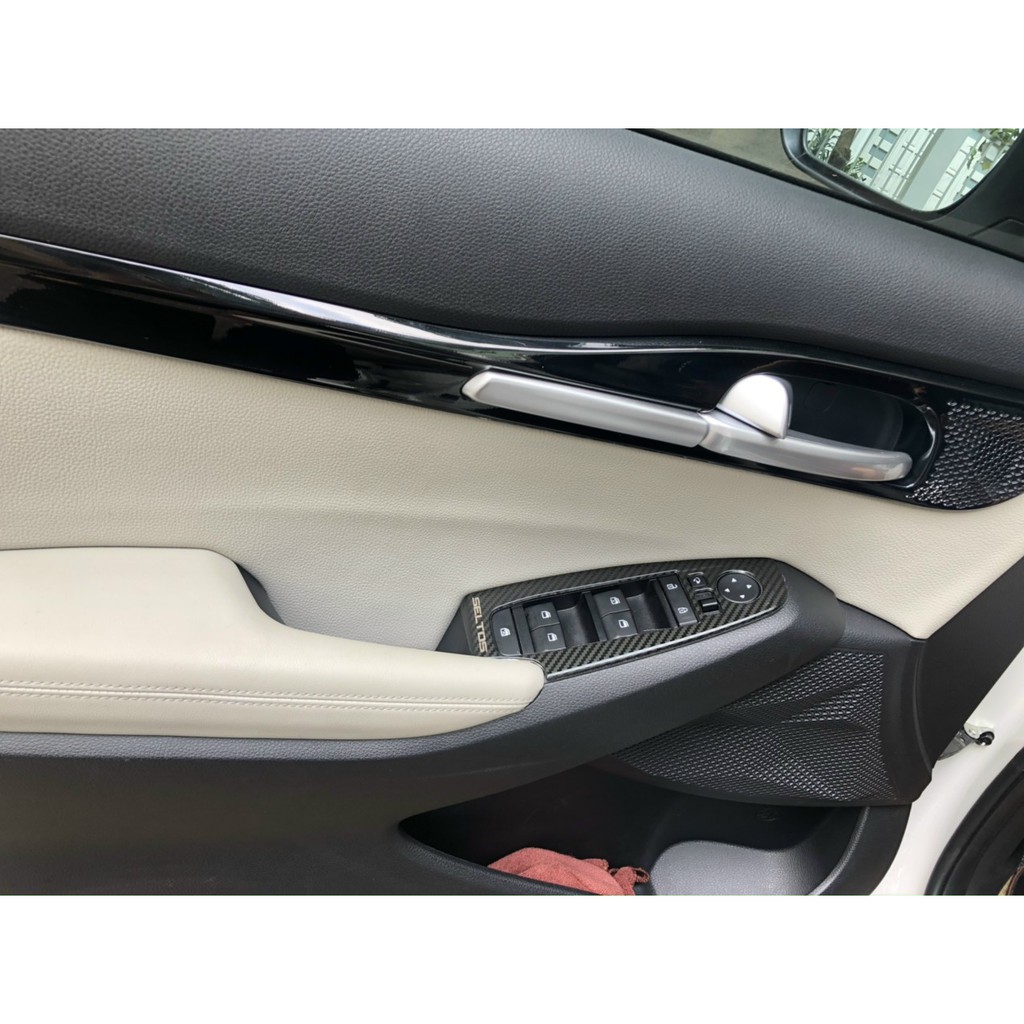 Ốp Nội Thất Xe Kia Seltos 2020 Mẫu Carbon