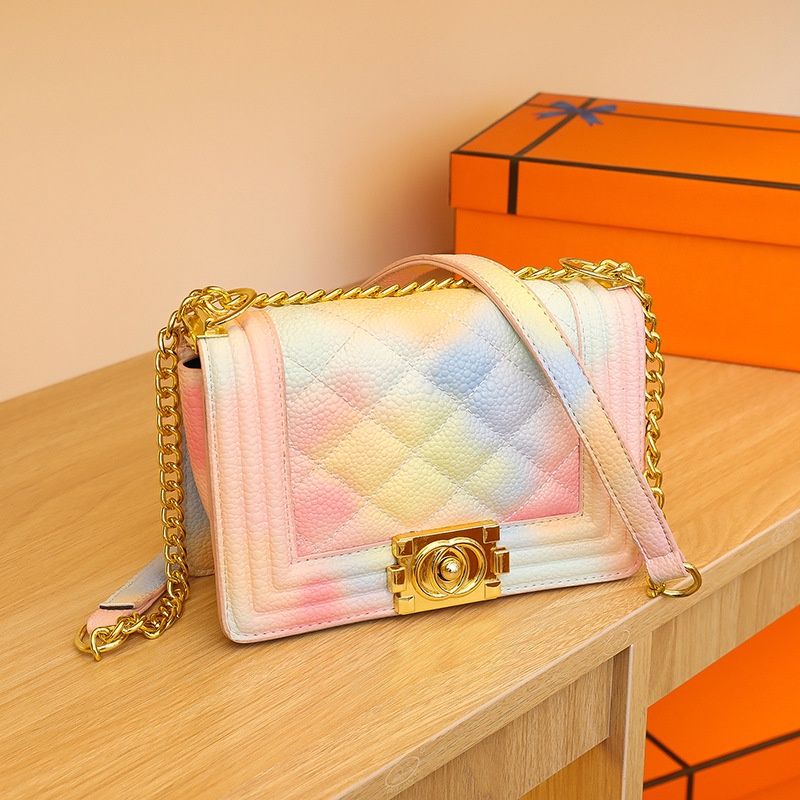 Faya - Túi xách đi tiệc chần ô ombre cầu vồng sang trọng T1125