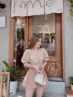 Sơ mi cổ vest